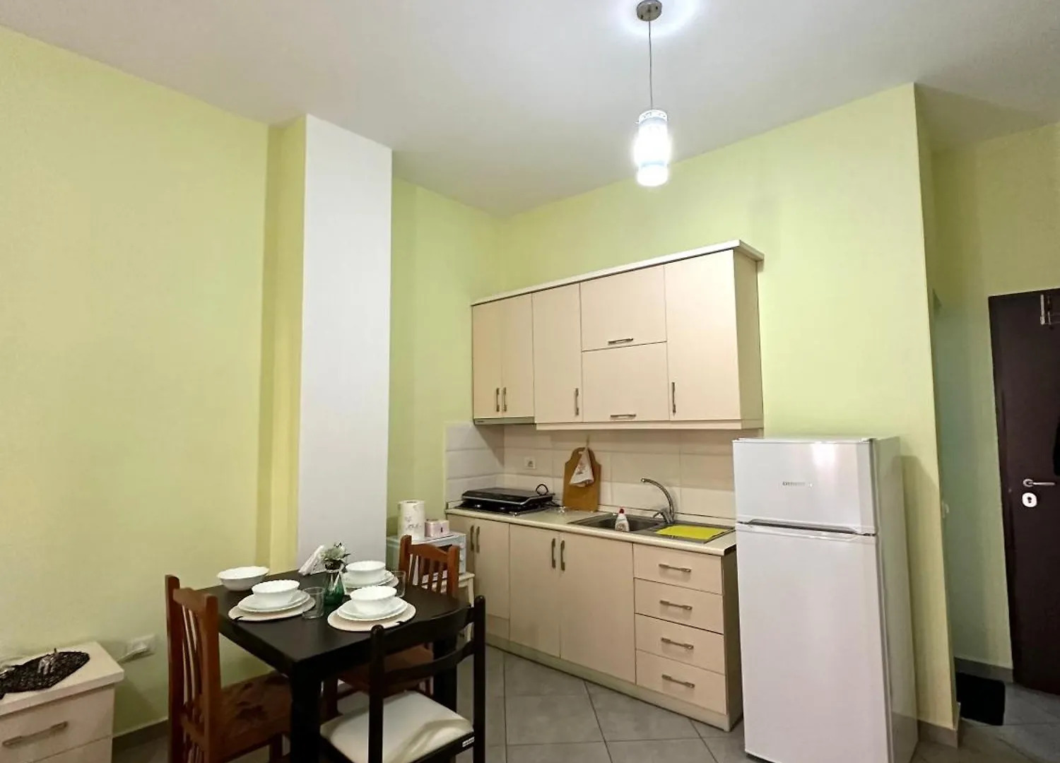 Edi'S Seaside Studio,Durres Apartment