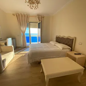 Отель 3 Vellezerit, Дуррес